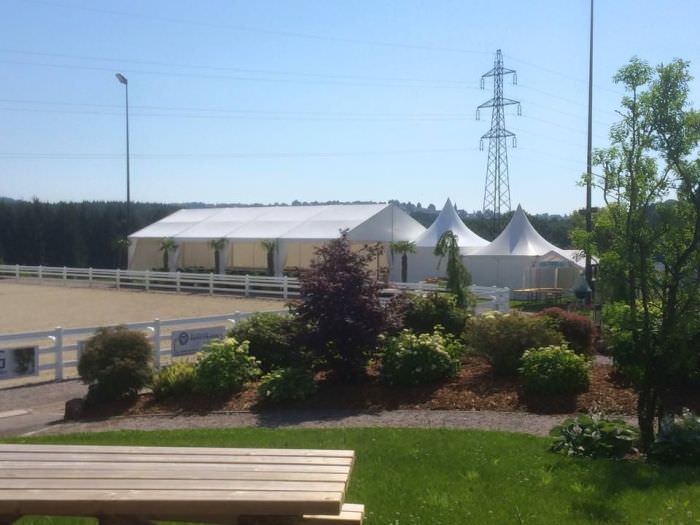 Image de Chapiteaux pour un concours hippique