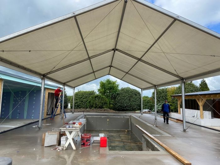 Image de Abri pour la construction d'une piscine