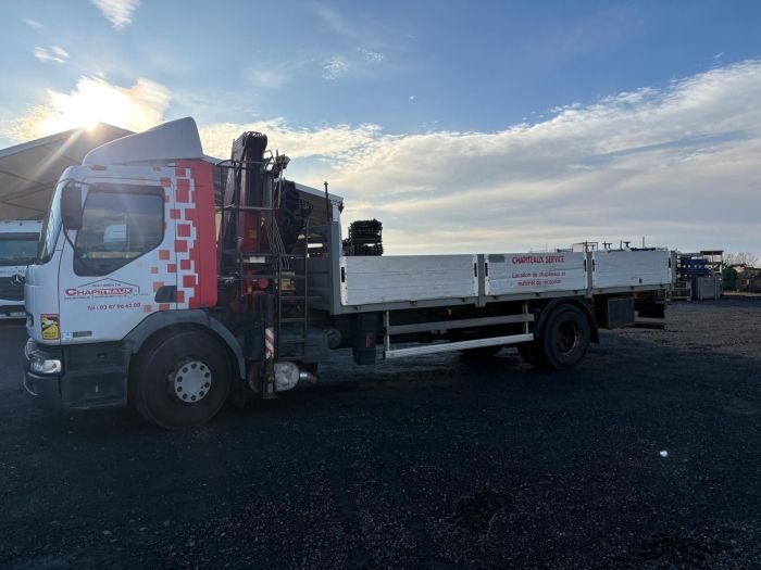 Image de Camion Plateau 19T avec grue